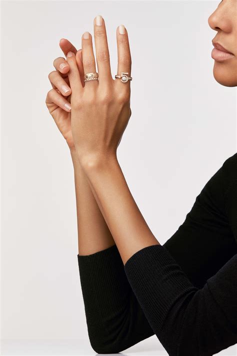 chanel quilted band ring w|coco crush ring with diamonds.